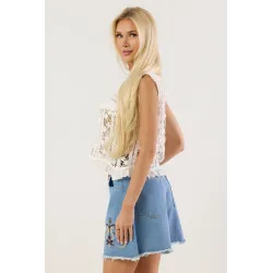 Krótki top ażurowy w stylu boho z falbankami
