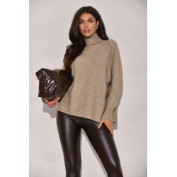 OVERSIZOWY SWETER Z GOLFEM