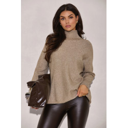 OVERSIZOWY SWETER Z GOLFEM