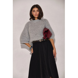 LUŹNY SWETER Z GRUBYM SPLOTEM I STÓJKĄ