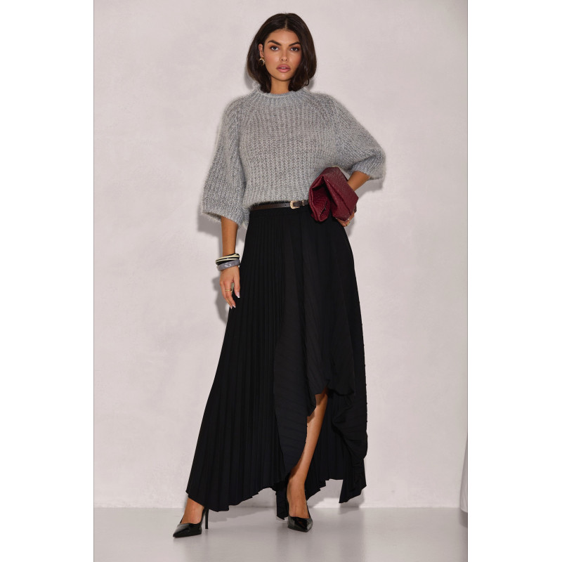 LUŹNY SWETER Z GRUBYM SPLOTEM I STÓJKĄ