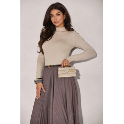 BASICOWY GOLF Z FALBANKOWYM WYKOŃCZENIEM