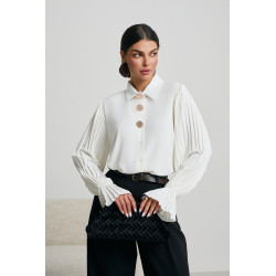 KOSZULA Z PLISOWANYMI RĘKAWAMI I ZŁOTYMI GUZIKAMI