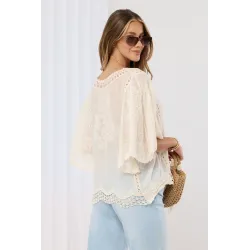 Ażurowa bluzka boho z haftem i szerokimi rękawami