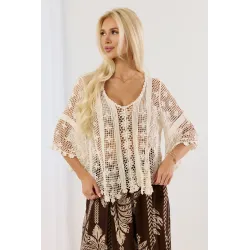 Ażurowa bluzka boho z szerokimi rękawami i frędzlami