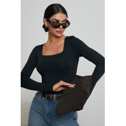 BASICOWE  BODY Z KWADRATOWYM DEKOLTEM