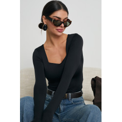 BASICOWE  BODY Z KWADRATOWYM DEKOLTEM