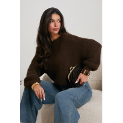 SWETER O OVERSIZEOWYM KROJU