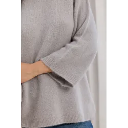 Miękki sweter oversize z rękawami 3/4