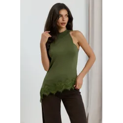 Dzianinowy top bez rękawów z dekoltem typu halter i koronką