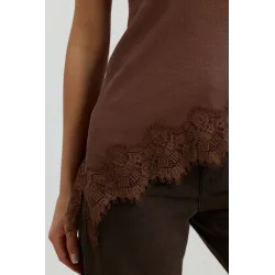 Dzianinowy top bez rękawów z dekoltem typu halter i koronką