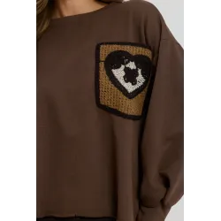 Bluza oversize z szydełkową naszywką