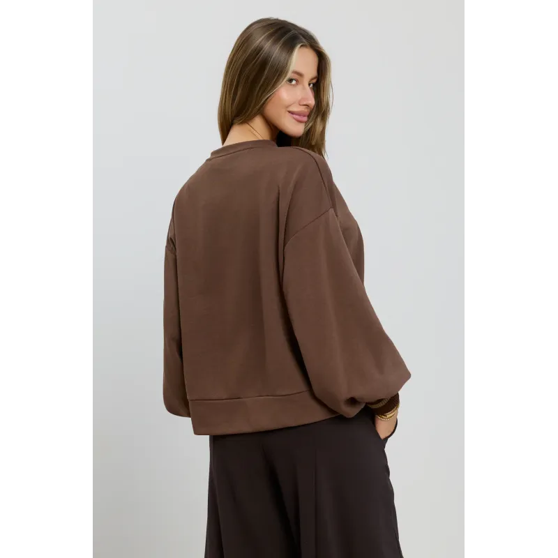 Bluza crop z surowym wykończeniem i haftem