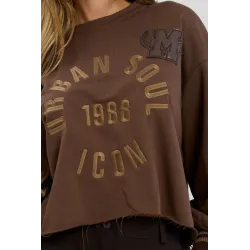 Bluza crop z surowym wykończeniem i haftem