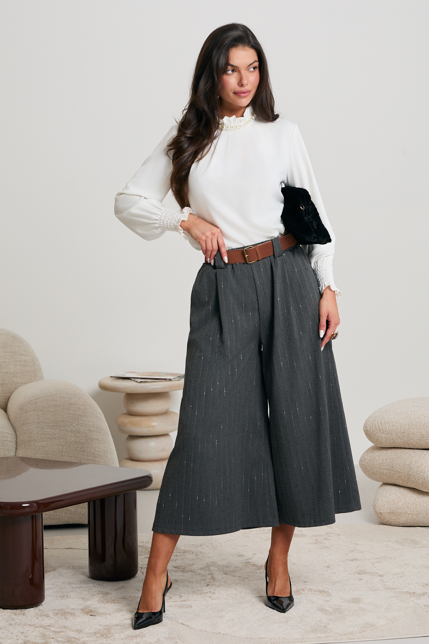 SPODNIE CULOTTE ZE SREBRNĄ NITKĄ I PASKIEM