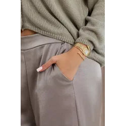 Satynowe spodnie wide leg z kieszeniami