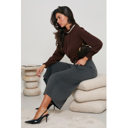 ELEGANCKA BLUZKA ZE STÓJKĄ OZDOBIONĄ PEREŁKAMI