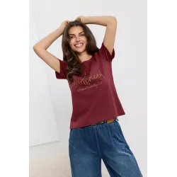 T-shirt z ozdobnym napisem z koralikami