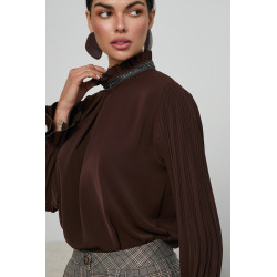 BLUZKA Z PLISOWANYMI RĘKAWAMI I CEKINOWYM DETALEM