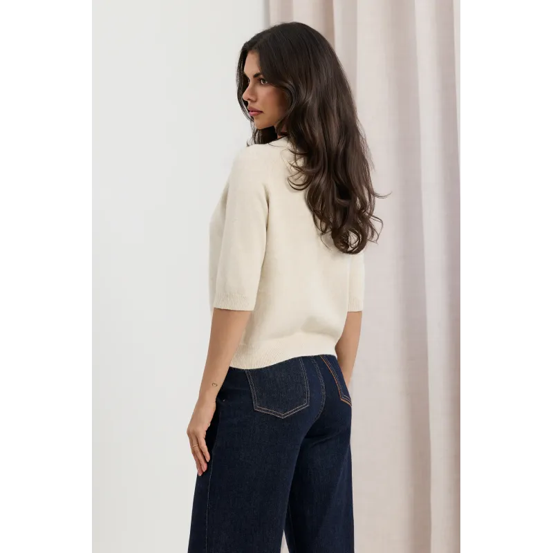 Dzianinowy sweter z krótkim rękawem