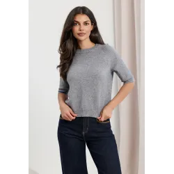 Dzianinowy sweter z krótkim rękawem