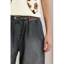 Jeansy jogger z marszczonymi nogawkami