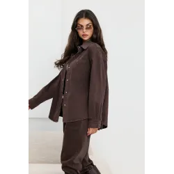 Jeansowa kurtka oversize z kieszeniami
