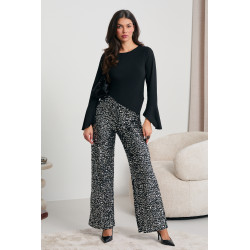 ASYMETRYCZNA BLUZKA Z ROZSZERZANYMI RĘKAWAMI