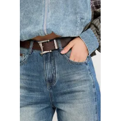 Jeansy wide leg z efektem sprania i pionowymi przeszyciami