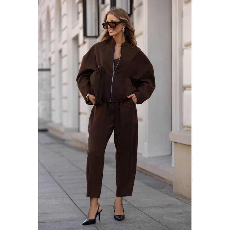 KURTKA BOMBERKA O OVERSIZOWYM KROJU