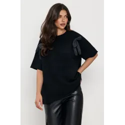 Sweter oversize z krótkim rękawem i ozdobnymi kokardami