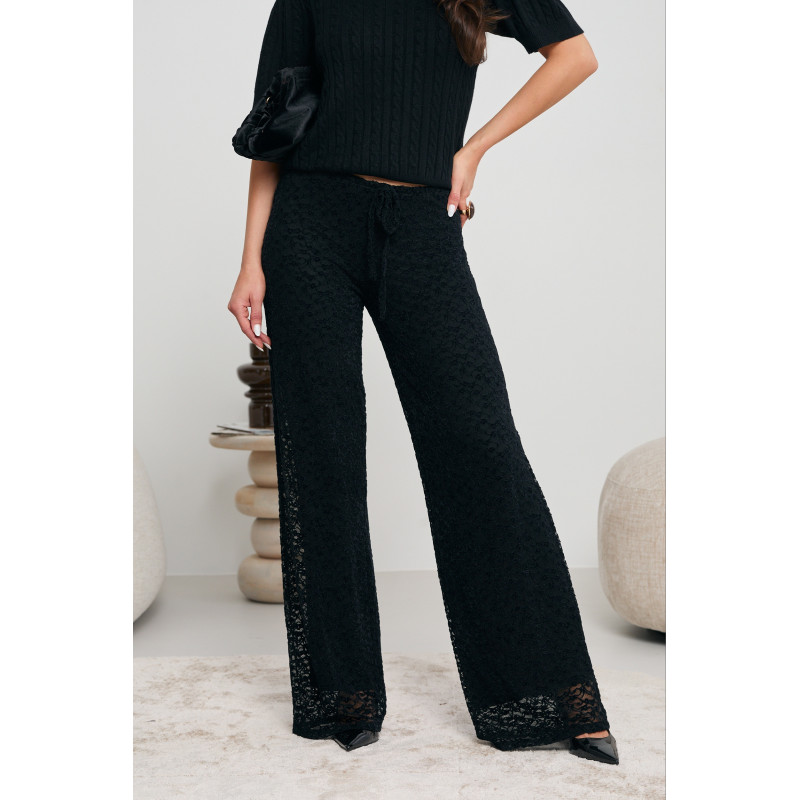 KORONKOWE SPODNIE O PROSTYM KROJU