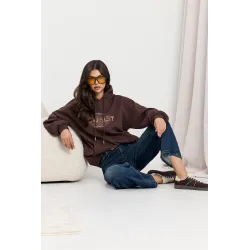 Jeansy wide leg z prostymi nogawkami