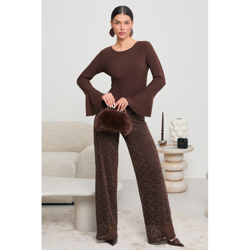 ASYMETRYCZNA BLUZKA Z ROZSZERZANYMI RĘKAWAMI