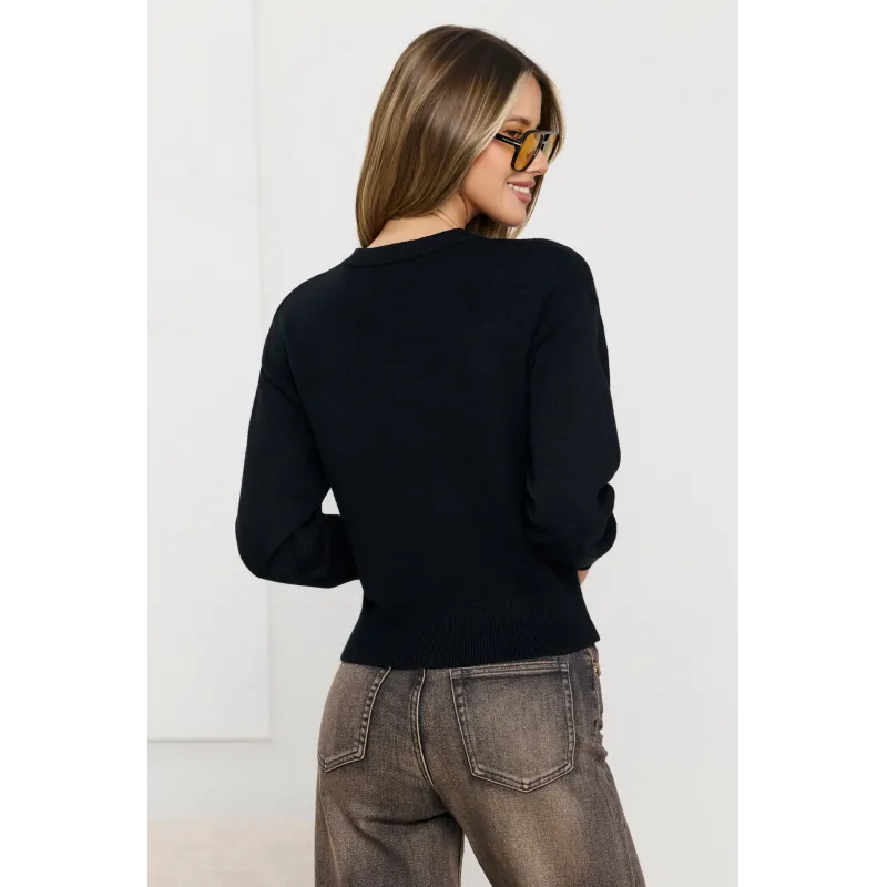 Dzianinowy sweter z guzikami przy dekolcie
