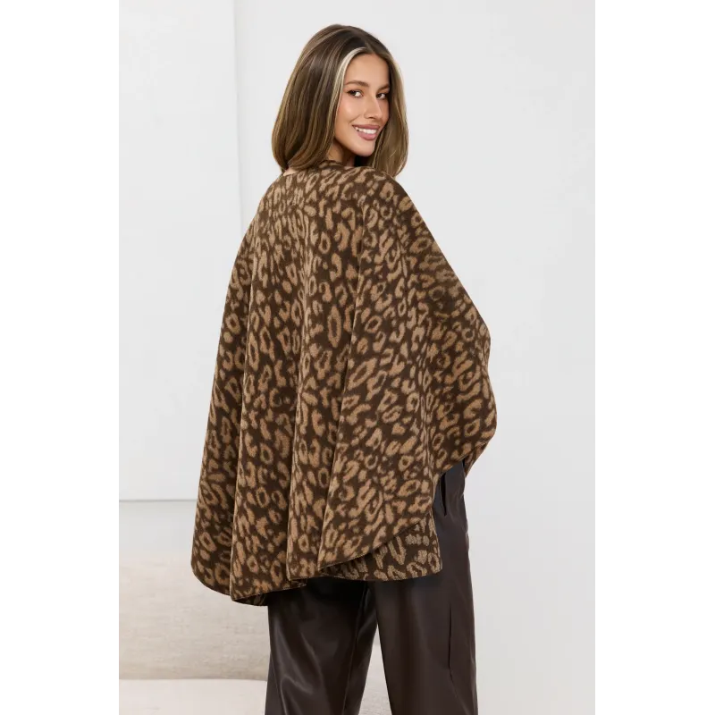 Wzorzyste poncho w panterkę z frędzlami
