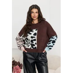 Sweter z patchworkowym wzorem