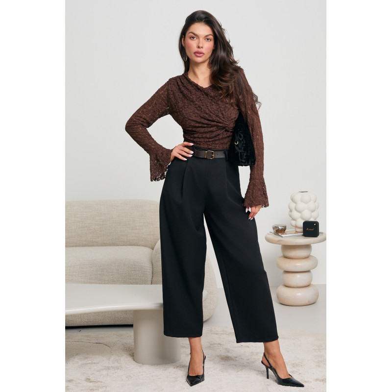 KORONKOWE BODY Z ROZKLOSZOWANYMI RĘKAWAMI