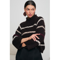 OVERSIZOWY GOLF Z KONTRASTOWYMI PASAMI