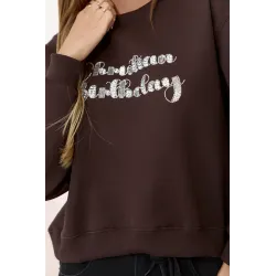 Bluza z błyszczącym napisem z cekinów