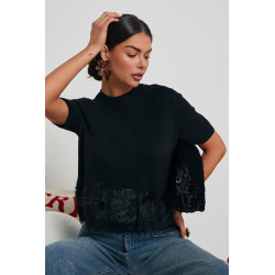 DZIANINOWY SWETER Z FUTRZANYM DOŁEM