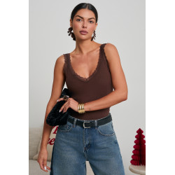 TOP Z KORONKOWYM WYKOŃCZENIEM