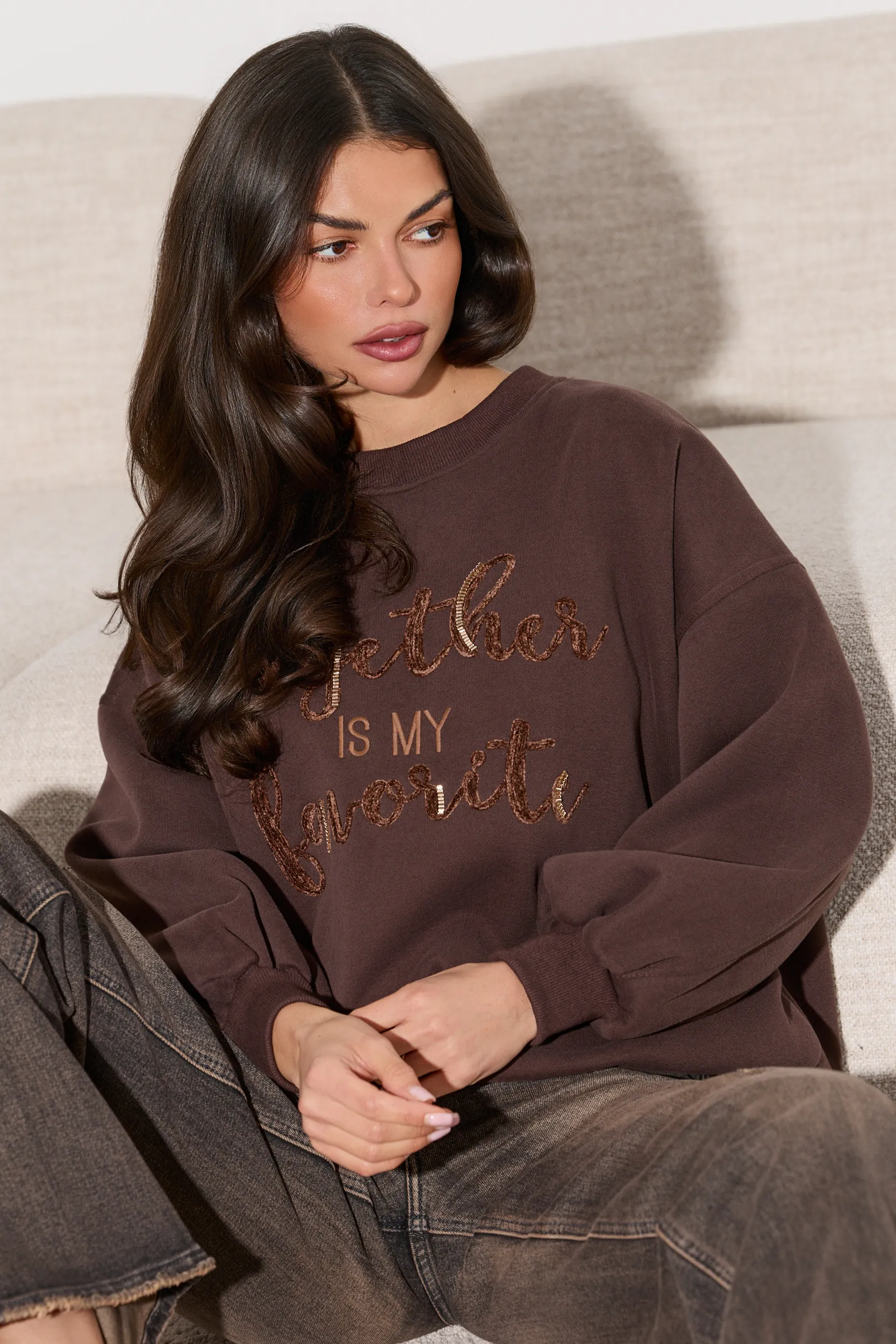 Bluza z haftowanym napisem