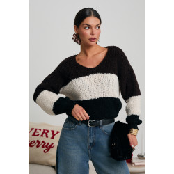 SWETER O LUŹNYM KROJU W PASY