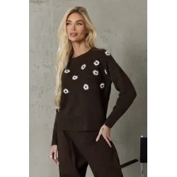 Sweter z aplikacjami kwiatowymi