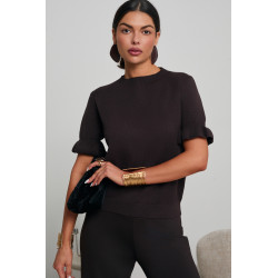 SWETER Z FALBANKAMI NA RĘKAWACH