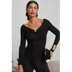 BLUZKA Z DEKOLTEM TWIST I BIŻUTERYJNYM AKCENTEM