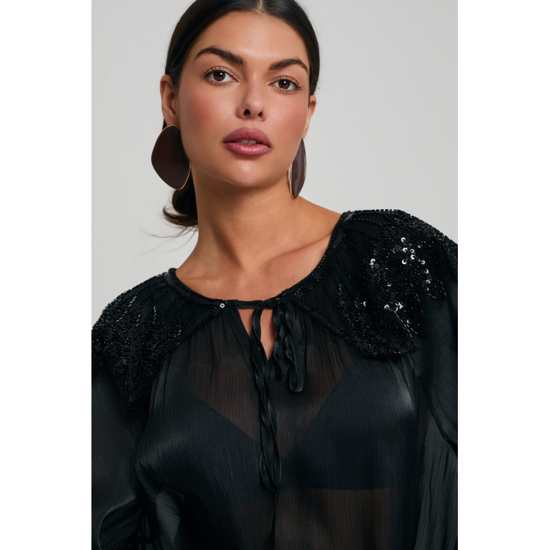 BLUZKA Z CEKINOWYM ZDOBIENIEM