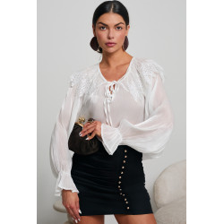 BLUZKA Z CEKINOWYM ZDOBIENIEM