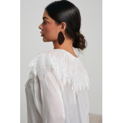 BLUZKA Z CEKINOWYM ZDOBIENIEM